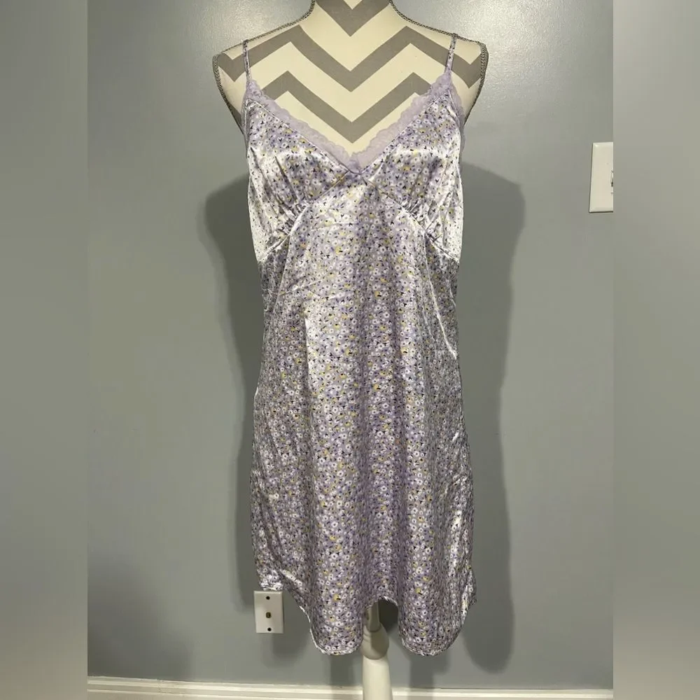 H&M comft Nightgound - Picture 4 of 9